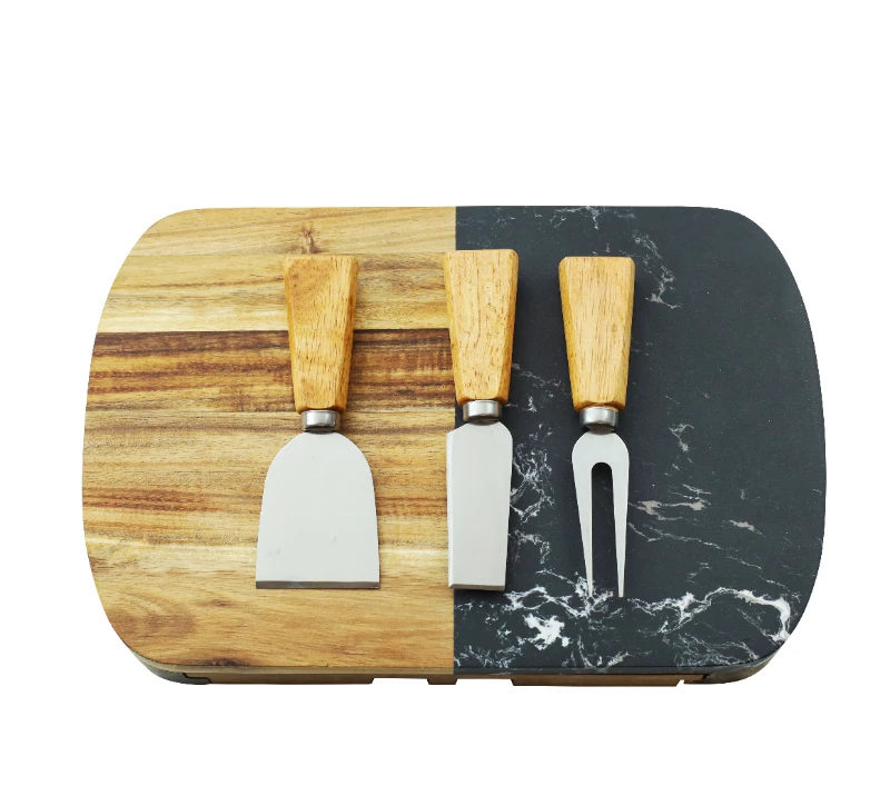 Ensemble de 5&nbsp;couteaux &agrave; fromage en bois de ch&ecirc;ne et planche &agrave; fromage HS4267