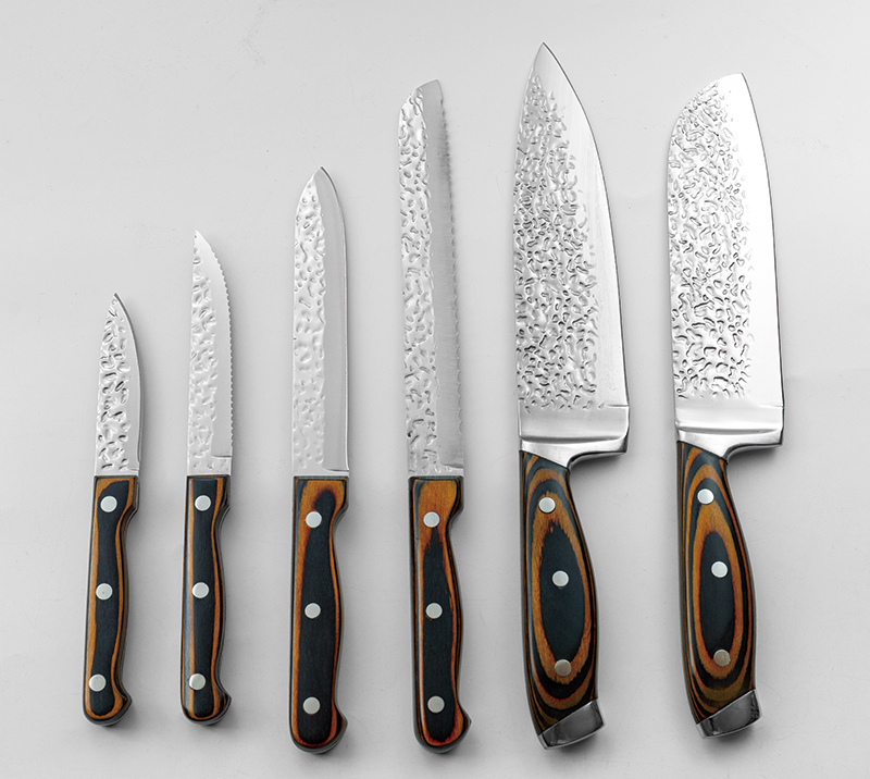 HS3078&nbsp;7&nbsp;pi&egrave;ces avec manche en bois et couteaux de cuisine &agrave; double lame avec motif de marteau et bo