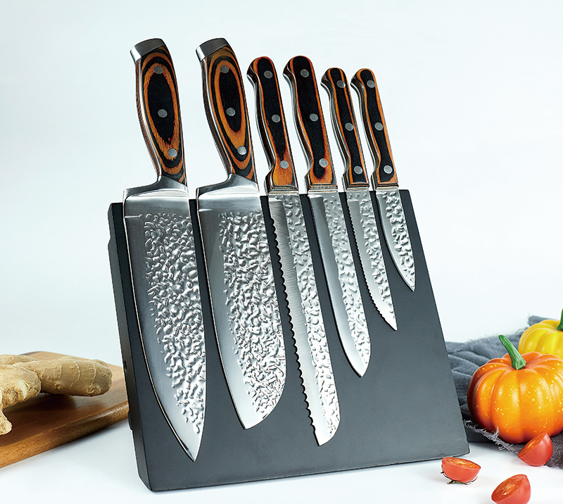 HS3078&nbsp;7&nbsp;pi&egrave;ces avec manche en bois et couteaux de cuisine &agrave; double lame avec motif de marteau et bo