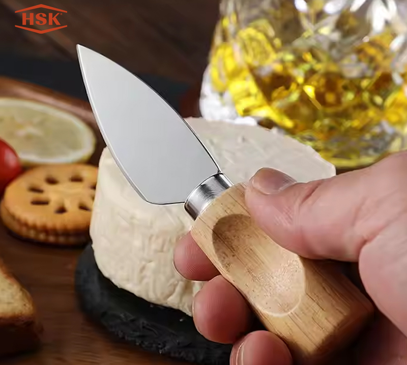 Ensemble de 4&nbsp;couteaux &agrave; fromage HS4232