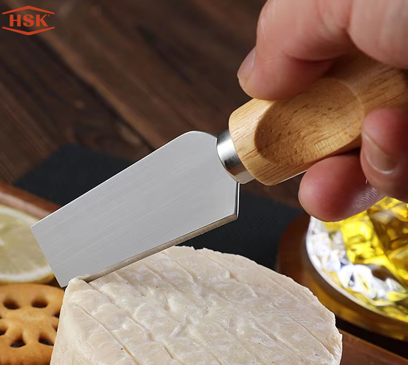Ensemble de 4&nbsp;couteaux &agrave; fromage HS4232