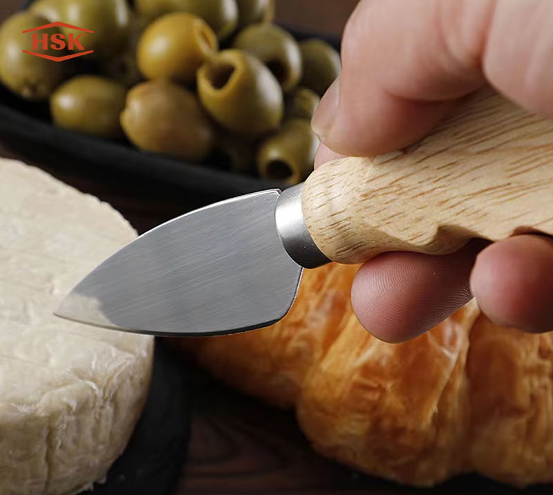HS4164&nbsp;Ensemble de 5&nbsp;couteaux &agrave; fromage