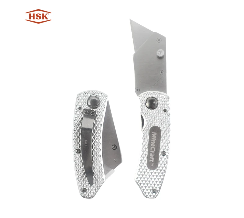 Couteau utilitaire pliant textur&eacute; enti&egrave;rement en m&eacute;tal&nbsp;K103